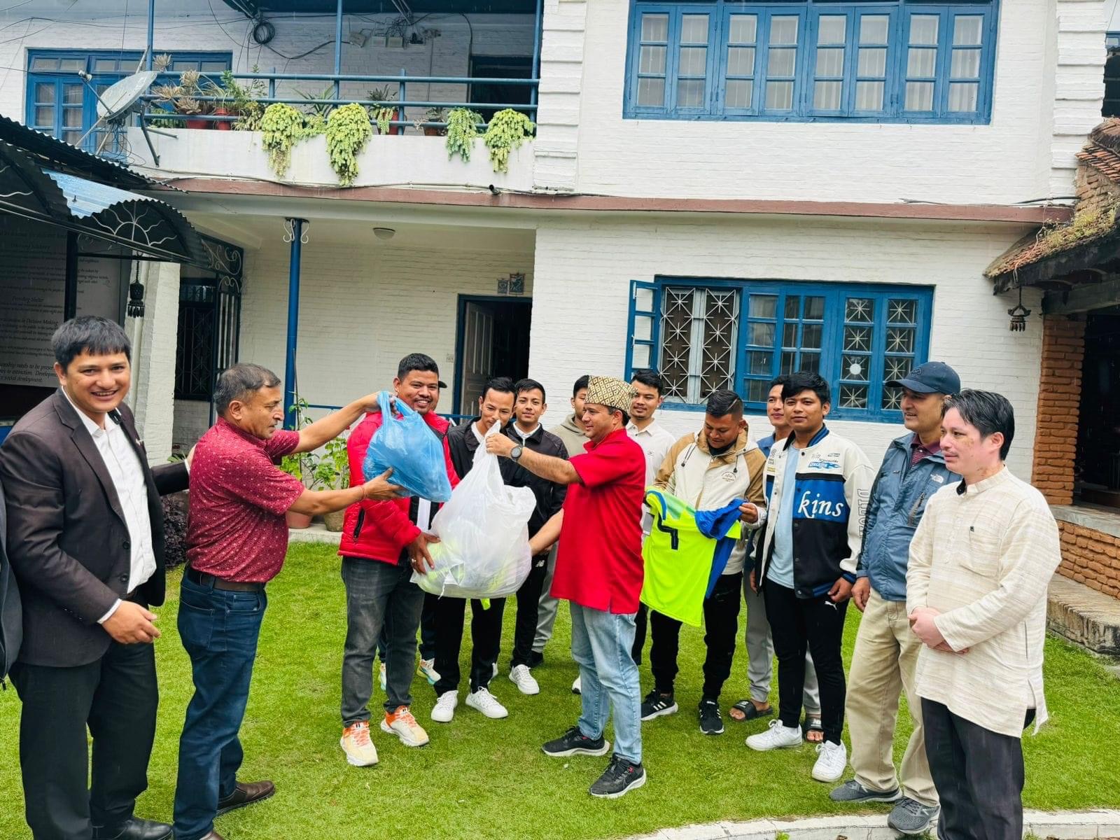 साथी फाउण्डेसन नेपाल द्वारा खेलकुद सामग्री हस्तान्तरणः logo